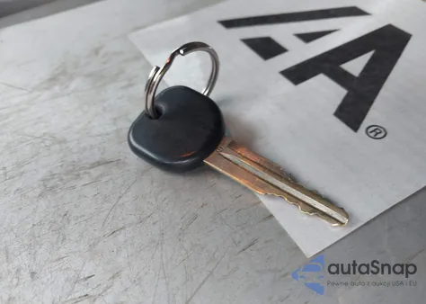 2009 Saturn Vue 4-Cyl Xe z USA, uszkodzony, nr VIN 3GSCL33P39S510478